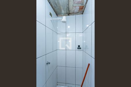 Banheiro Suite 1 de casa para alugar com 2 quartos, 250m² em Jardim Shangrila (zona Norte), São Paulo