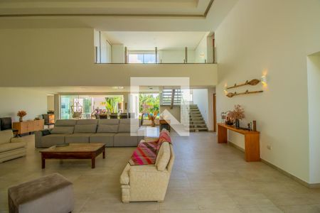 Sala de casa de condomínio para alugar com 5 quartos, 660m² em São Paulo Ii, Cotia