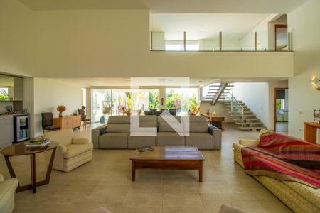 Sala de casa de condomínio para alugar com 5 quartos, 660m² em São Paulo Ii, Cotia