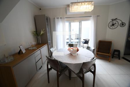 Sala de casa à venda com 3 quartos, 129m² em Cidade Universitária, Campinas