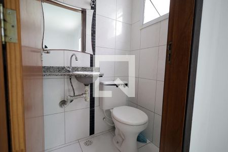 Banheiro 1 de casa para alugar com 2 quartos, 132m² em Vila Curuçá, Santo André