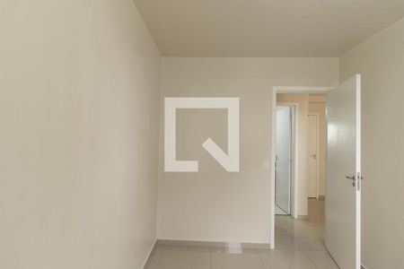 Quarto 1 de apartamento para alugar com 2 quartos, 58m² em Xaxim, Curitiba