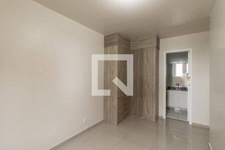 Quarto 2 Suíte de apartamento para alugar com 2 quartos, 58m² em Xaxim, Curitiba