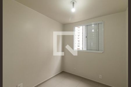 Quarto 1 de apartamento para alugar com 2 quartos, 58m² em Xaxim, Curitiba