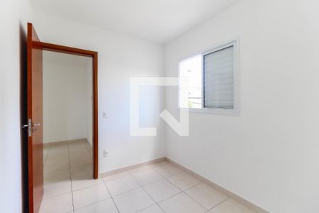 Quarto 1 de apartamento para alugar com 2 quartos, 43m² em Vila Verde, São Paulo
