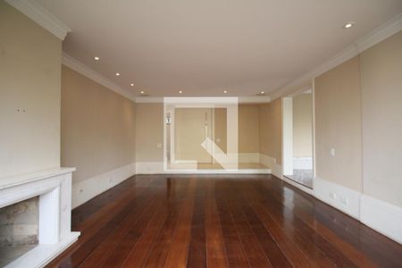 Apartamento à venda com 5 quartos, 210m² em Morumbi, São Paulo