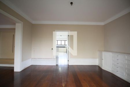 Apartamento à venda com 5 quartos, 210m² em Morumbi, São Paulo