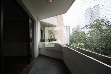 Apartamento à venda com 5 quartos, 210m² em Morumbi, São Paulo