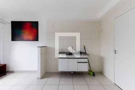 Sala / Cozinha / Lavanderia de apartamento para alugar com 2 quartos, 33m² em Jardim Celeste, São Paulo