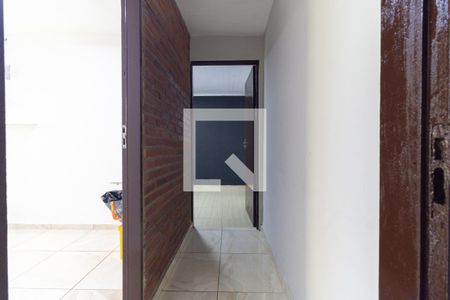 Corredor de casa à venda com 3 quartos, 120m² em Vila Caraguata, São Paulo