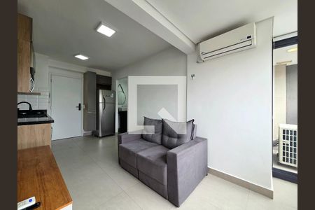 Sala/Cozinha de apartamento para alugar com 1 quarto, 31m² em Moema, São Paulo