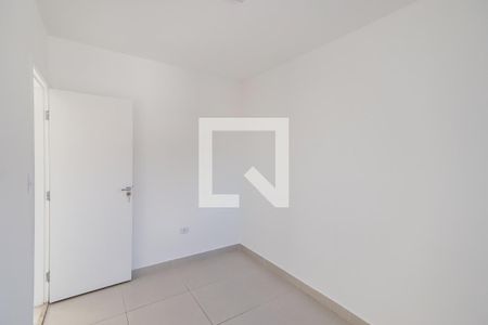 Quarto 2 de apartamento para alugar com 2 quartos, 44m² em Vila Isolina Mazzei, São Paulo