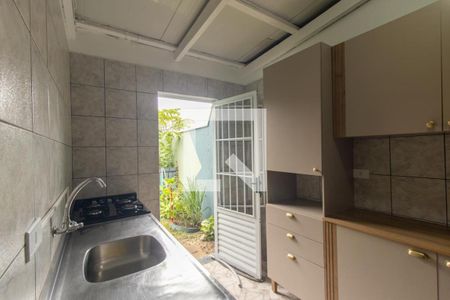 Cozinha de casa para alugar com 1 quarto, 18m² em Bacacheri, Curitiba