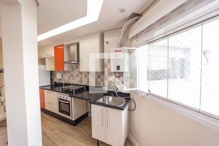 Cozinha e Área de Serviço de apartamento para alugar com 2 quartos, 50m² em Chácara Cruzeiro do Sul, São Paulo