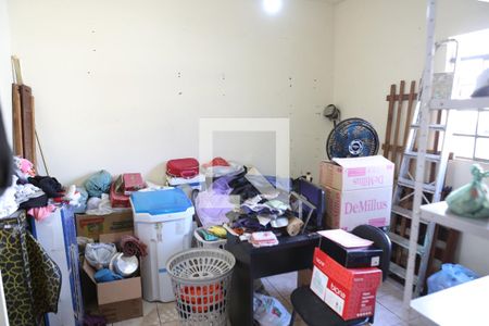 Quarto 2 de casa à venda com 2 quartos, 360m² em Água Branca, Contagem
