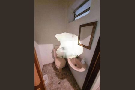 Casa à venda com 4 quartos, 231m² em Vila Assunção, Santo André