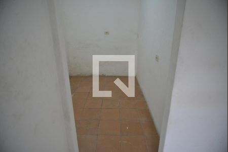 Quarto 2 de casa para alugar com 2 quartos, 48m² em Jardim do Estádio, Santo André