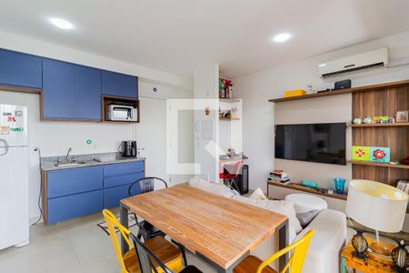 Sala/Cozinha de apartamento à venda com 1 quarto, 37m² em Santo Amaro, São Paulo