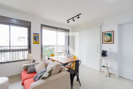 Sala/Cozinha de apartamento à venda com 1 quarto, 37m² em Santo Amaro, São Paulo