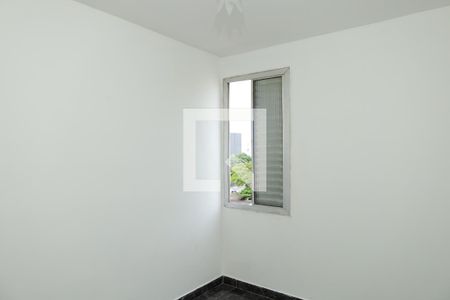 Quarto 1 de apartamento para alugar com 2 quartos, 53m² em Conjunto Residencial José Bonifácio, São Paulo