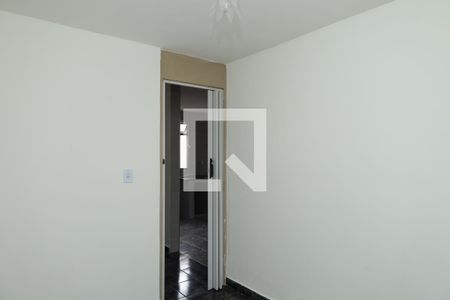 Quarto 1 de apartamento para alugar com 2 quartos, 53m² em Conjunto Residencial José Bonifácio, São Paulo