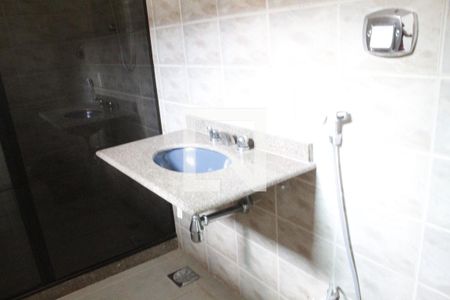 Banheiro da Suíte 1 de apartamento para alugar com 2 quartos, 130m² em Jacarepaguá, Rio de Janeiro