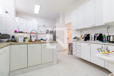 Apartamento à venda com 3 quartos, 174m² em Santa Cecilia, São Paulo