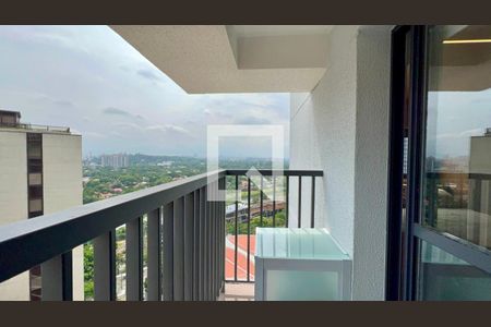 Varanda de kitnet/studio para alugar com 1 quarto, 28m² em Pinheiros, São Paulo