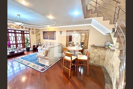 Sala de casa à venda com 3 quartos, 392m² em Vila Harmonia, Guarulhos