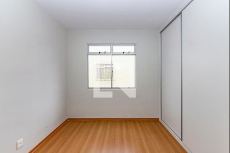 Quarto 1 de apartamento à venda com 3 quartos, 81m² em Padre Eustáquio, Belo Horizonte