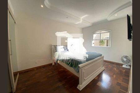 Casa à venda com 4 quartos, 422m² em Vila Assunção, Santo André