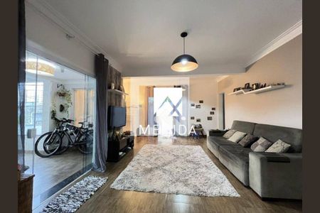 Casa à venda com 3 quartos, 207m² em Olímpico, São Caetano do Sul