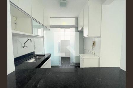 Cozinha de apartamento à venda com 3 quartos, 64m² em Castelo, Belo Horizonte