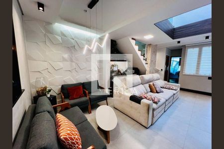 Casa à venda com 4 quartos, 221m² em Vila Alpina, Santo André