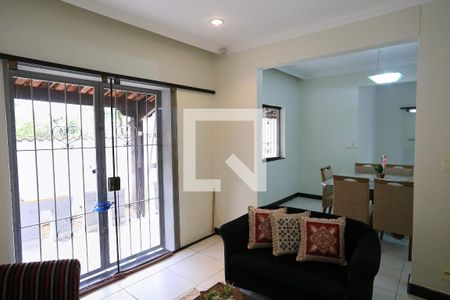 Sala de casa para alugar com 4 quartos, 300m² em Boa Vista, Belo Horizonte