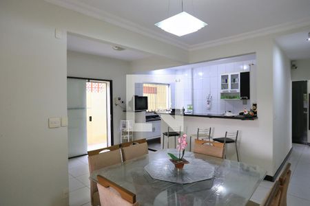 Sala de Jantar de casa para alugar com 4 quartos, 300m² em Boa Vista, Belo Horizonte