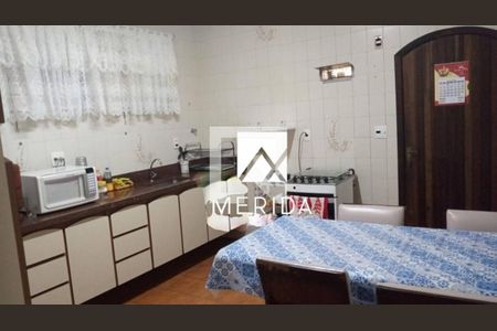 Casa à venda com 2 quartos, 235m² em Campestre, Santo André