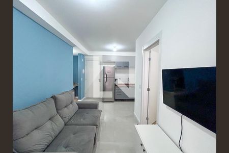 Sala  de apartamento à venda com 2 quartos, 38m² em Vila Isa, São Paulo