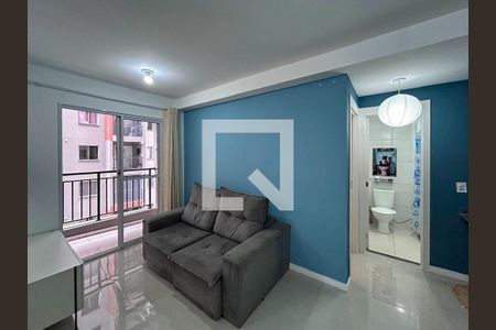 Sala  de apartamento à venda com 2 quartos, 38m² em Vila Isa, São Paulo
