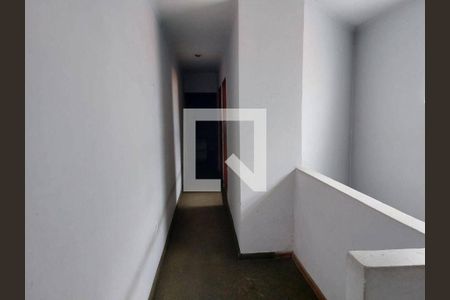 Casa à venda com 3 quartos, 164m² em Utinga, Santo André