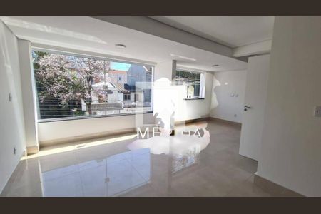 Casa à venda com 3 quartos, 186m² em Vila Alpina, Santo André