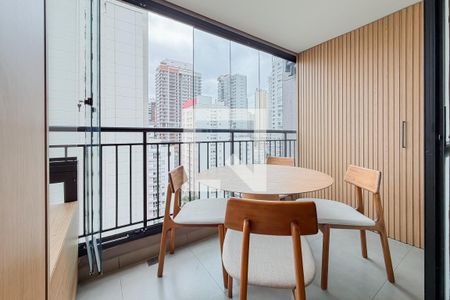 Sala - Varanda de apartamento à venda com 2 quartos, 58m² em Vila Mariana, São Paulo