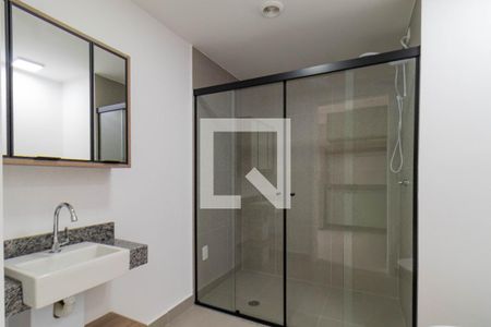 Banheiro de kitnet/studio para alugar com 1 quarto, 29m² em Barra Funda, São Paulo