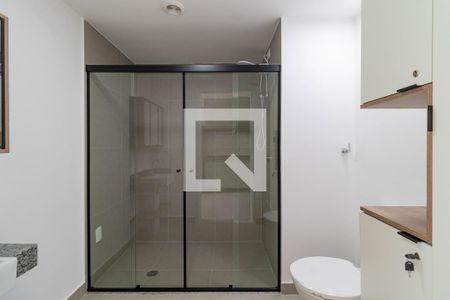 Banheiro de kitnet/studio para alugar com 1 quarto, 29m² em Barra Funda, São Paulo