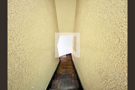 Escada de casa à venda com 3 quartos, 160m² em Sítio do Morro, São Paulo