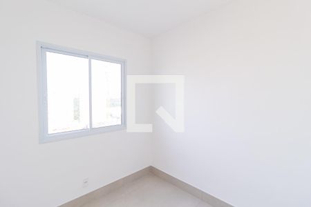 Quarto 2 de apartamento para alugar com 2 quartos, 40m² em Vila Sul Americana, Carapicuíba