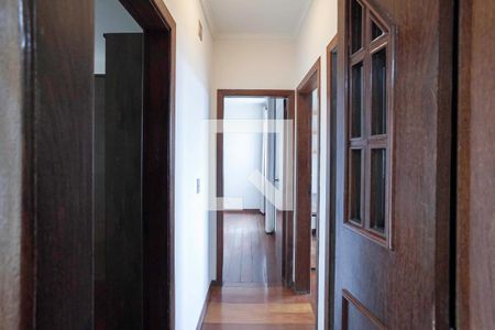 Corredor de apartamento para alugar com 4 quartos, 132m² em União, Belo Horizonte