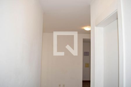 Corredor de apartamento à venda com 2 quartos, 70m² em Guaiauna, São Paulo