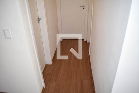 Corredor de apartamento à venda com 2 quartos, 70m² em Guaiauna, São Paulo