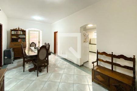 Sala de Jantar de casa à venda com 3 quartos, 239m² em Sagrada Família, Belo Horizonte